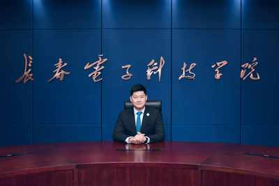 10年服务近千人!他为海归青年“代言”!